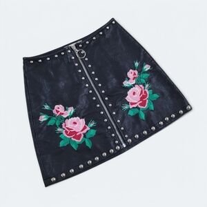Molly Green Black Faux Leather Floral Embroidery Skirt Studs Zipper Front Size S